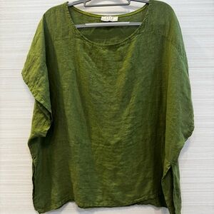 SAGA Italian Linen Relaxed Olive Green Scoop-Neck Top